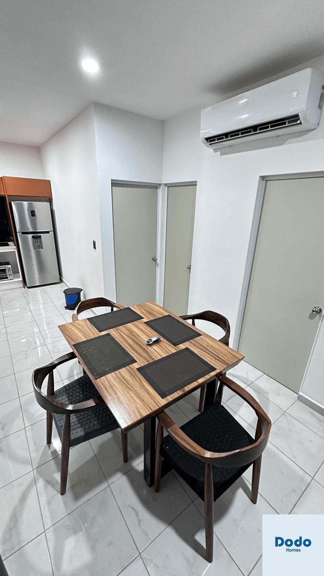Residencial A 5 Min. De Plaza Comercial *