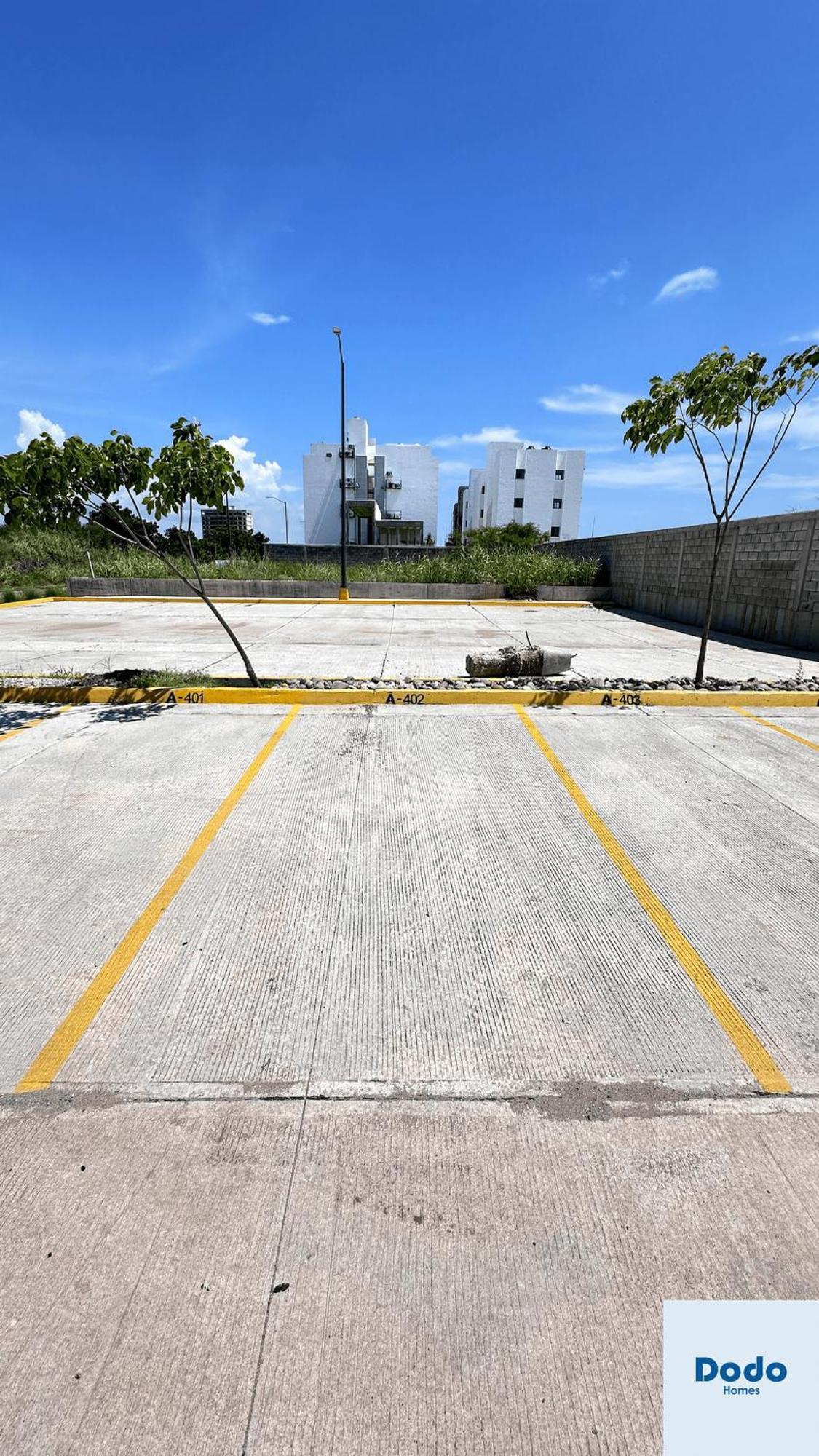 Residencial A 5 Min. De Plaza Comercial *